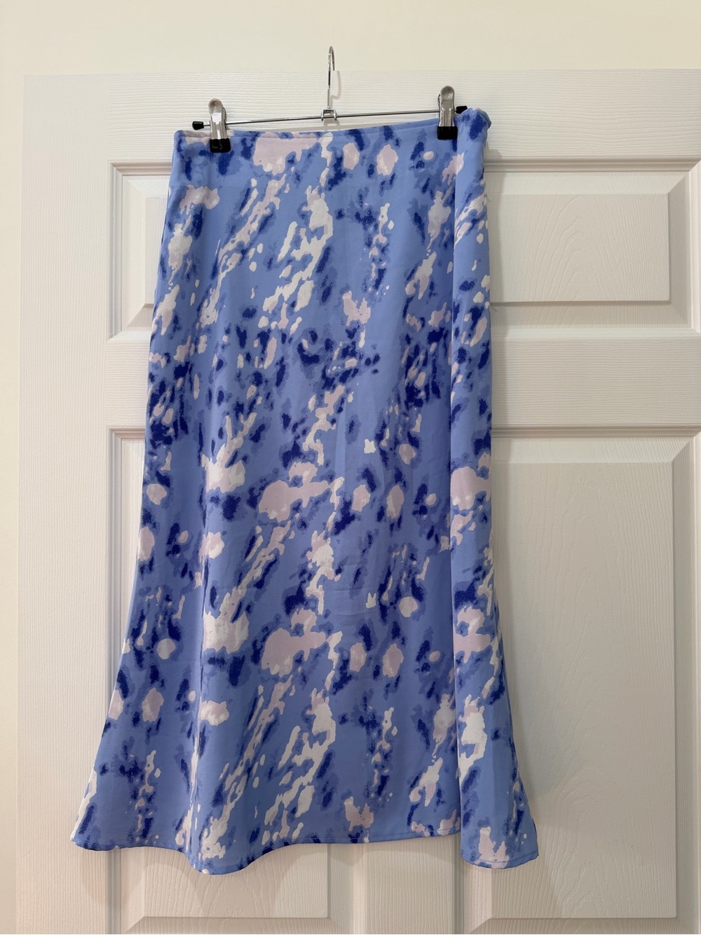 Yakira Bella Blue Slip Midi Skirt | Watercolor Print | Size Medium